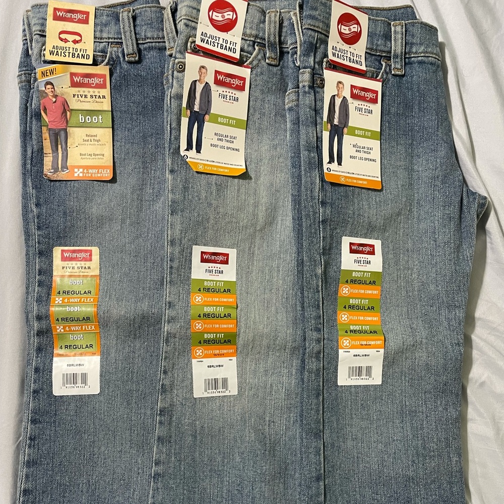 Size 4 reg wrangler